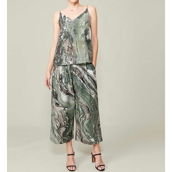 NWT Maison de Papillon Silk Eva Habotai Marble Camisole Top Medium - Picture 1 of 12